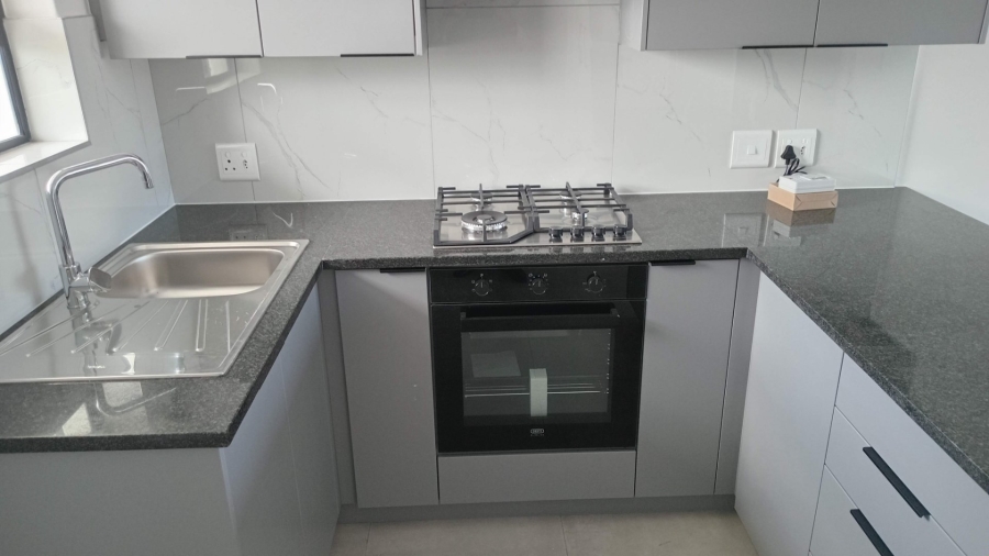 2 Bedroom Property for Sale in Table View Western Cape